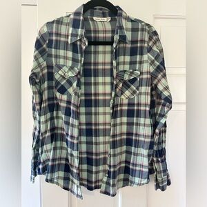 Sea-foam green plaid button up with pockets and roll up sleeves. Lightweight
